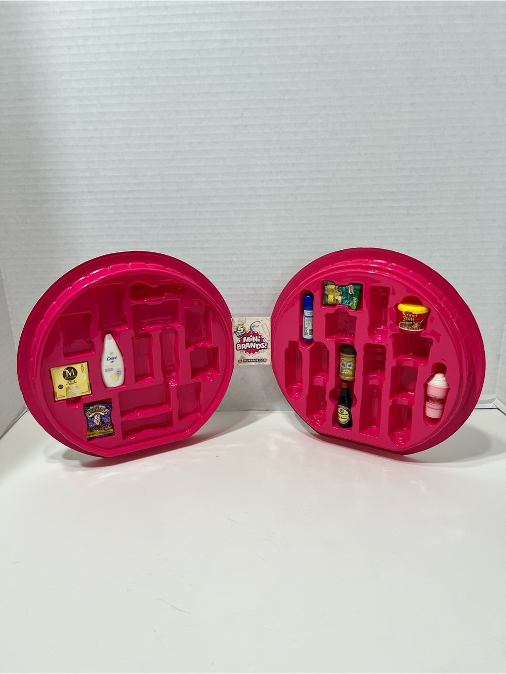 MINI BRANDS collector case plus 9 mini brands